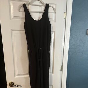 Patagonia Women’s fleet with jumpsuit- black